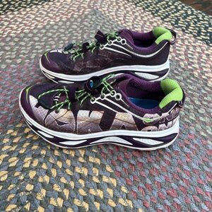 HOKA running shoes - 7.5